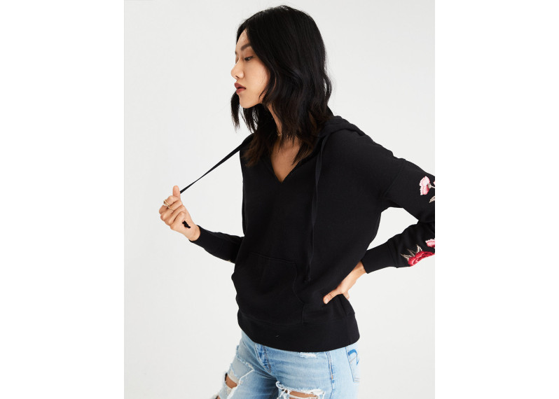 AE EMBROIDERED NOTCH-NECK HOODIE