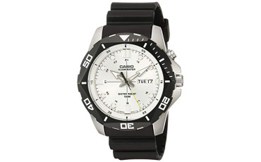 Men's MTD-1080-7AVCF Super Illuminator Diver Digital Display Quartz Black Watch