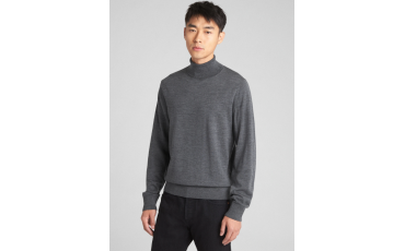 Turtleneck Pullover Sweater in Pure Merino Wool