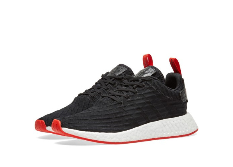 ADIDAS NMD_R2 PK - Core Black & Core Red